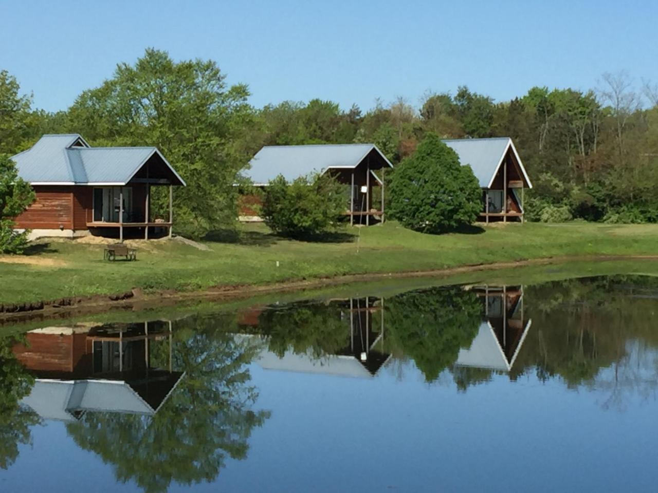 Serenity Springs - Michigan City Hotel Springfield Bagian luar foto